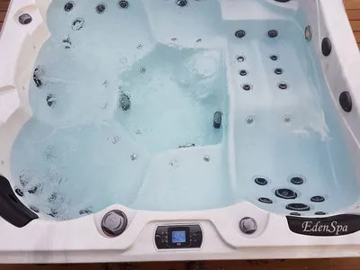 spa 6 places haut de gamme marseille