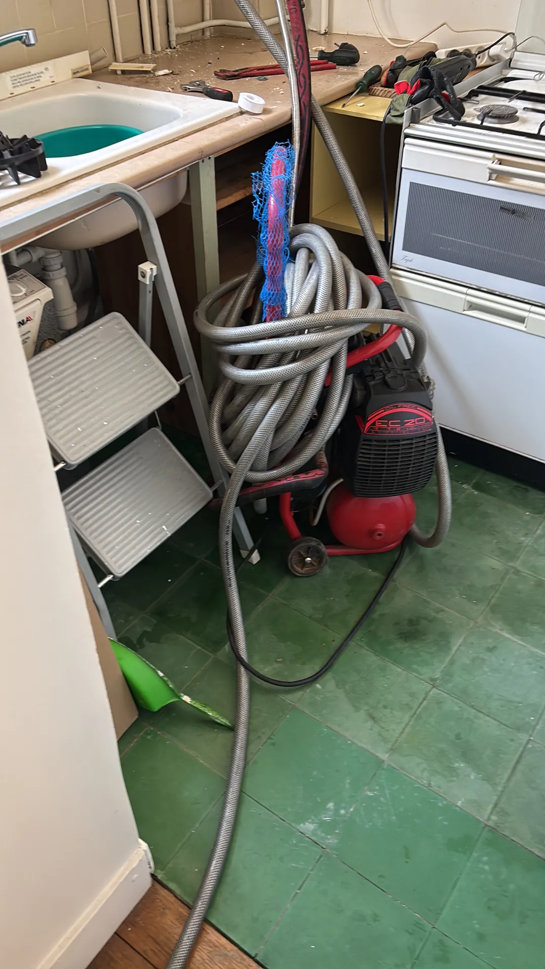 Desembouage d'un reseau de chauffage a Paris 