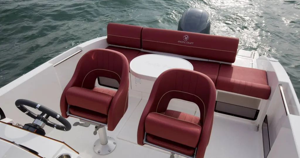 Place au port à la Baule pour votre Pacific Craft en Loire Atlantique