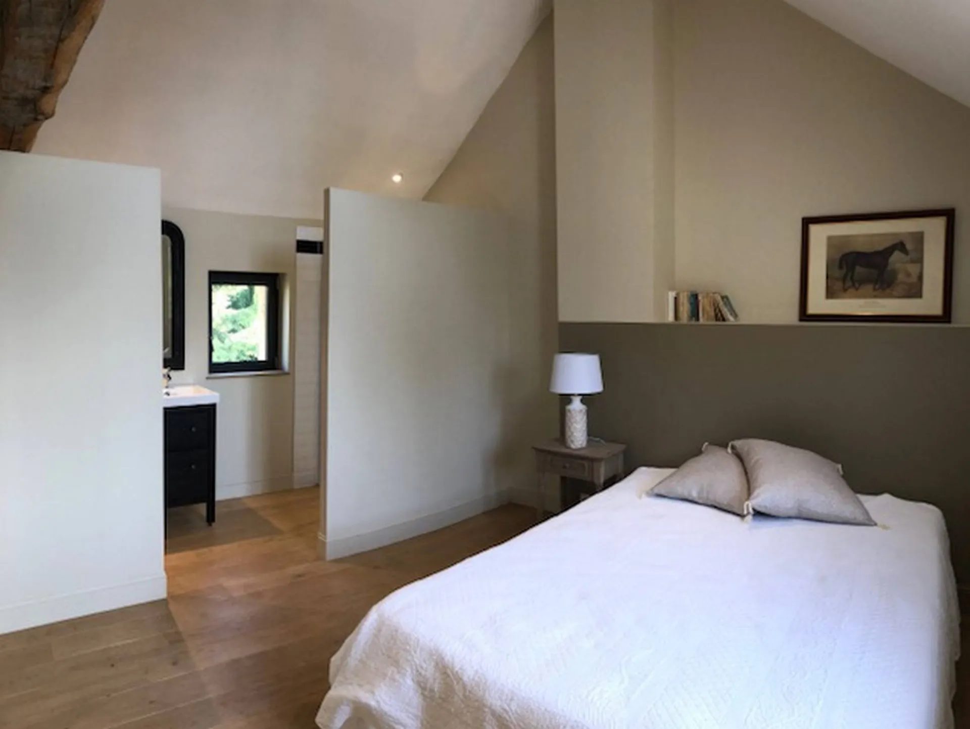 A vendre Maison rénové à proximité de la côte fleurie 14800