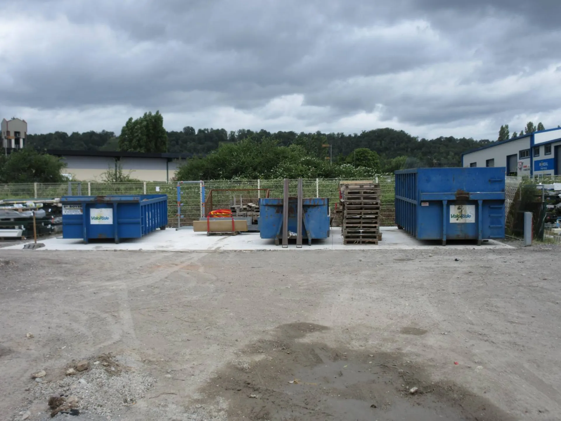 Recyclage des matériaux provenant de la dépose des clôtures 