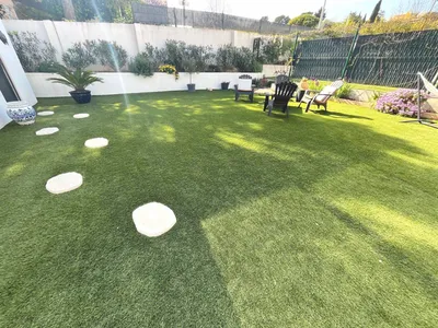 Maison récente à vendre Carnoux en provence sur deux niveaux avec sous-sol, copropriété de 3 habitations