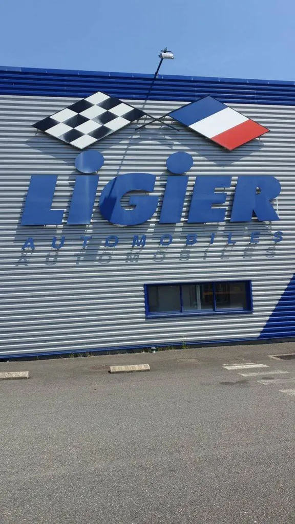 Transfert de machines industrielles dans le secteur de l'automobile 