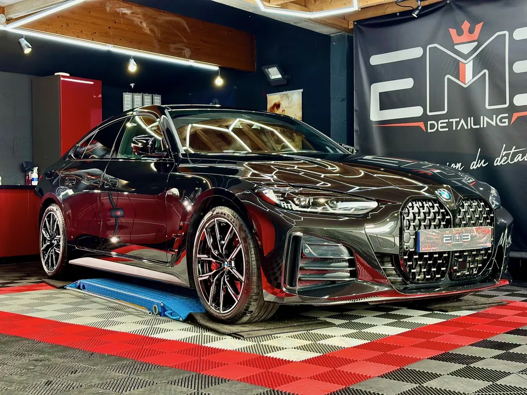 spécialiste du Traitement céramique sur lyon et sa région . spécialisé dans la protection carrosserie BMW 