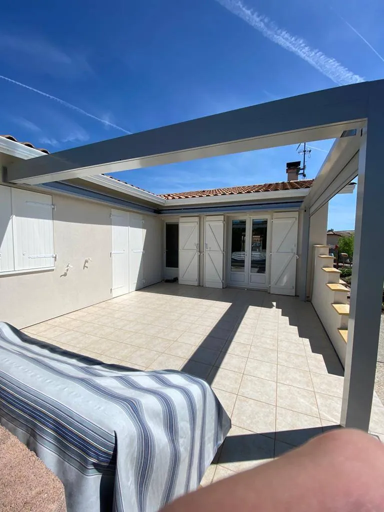 Meilleure entreprise de pose de pergola bioclimatqiue sur Andernos les Bains