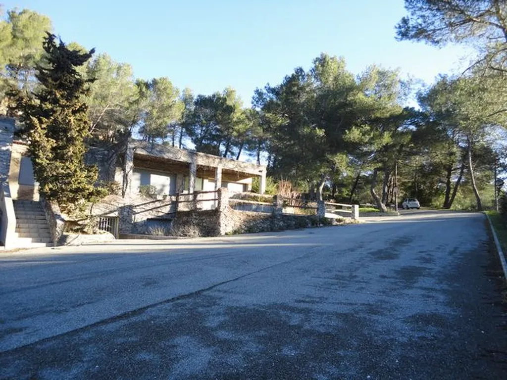 Bureaux à vendre Roquefort la Bédoule
