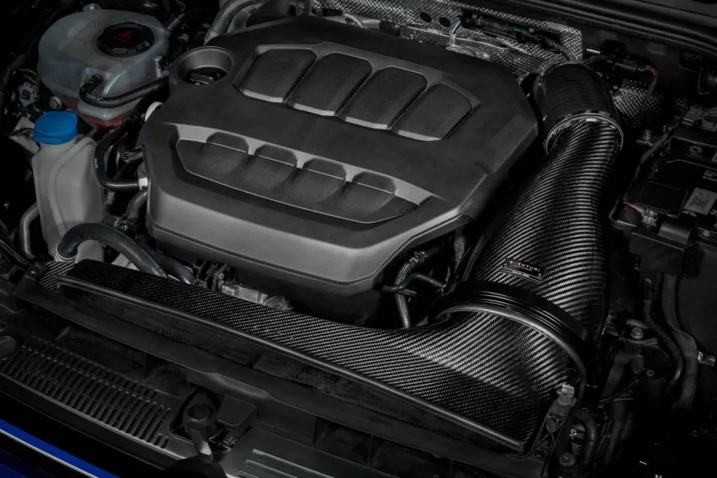 VW GOLF 8 GTI/R/CLUBSPORT Admission Eventuri carbone (VAG) - Nouveauté en stock dans votre centre ADP Salon de Provence