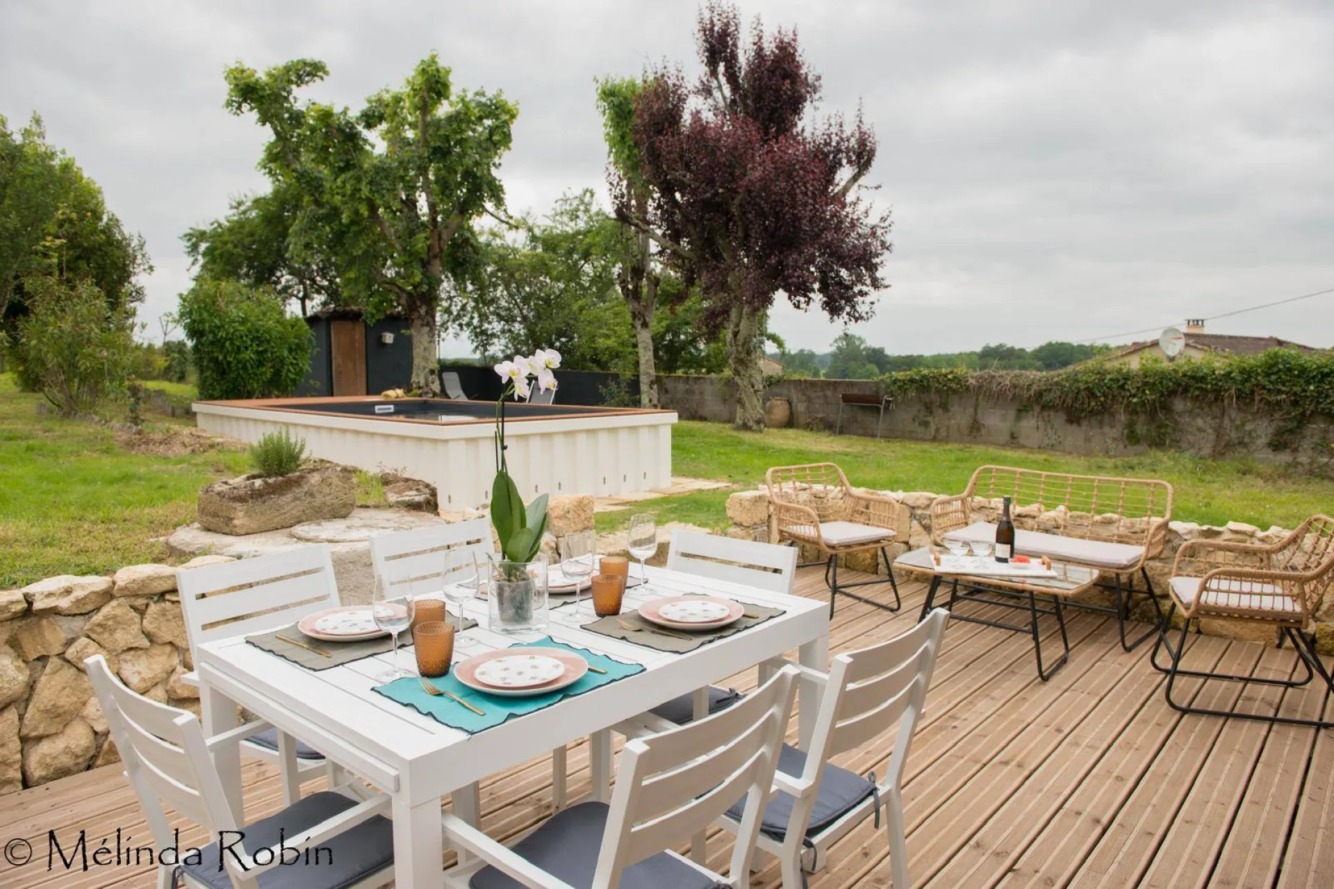 Maison en pierre de 180m² avec jardin et piscine, située au milieu des vignes Montagne (33)  