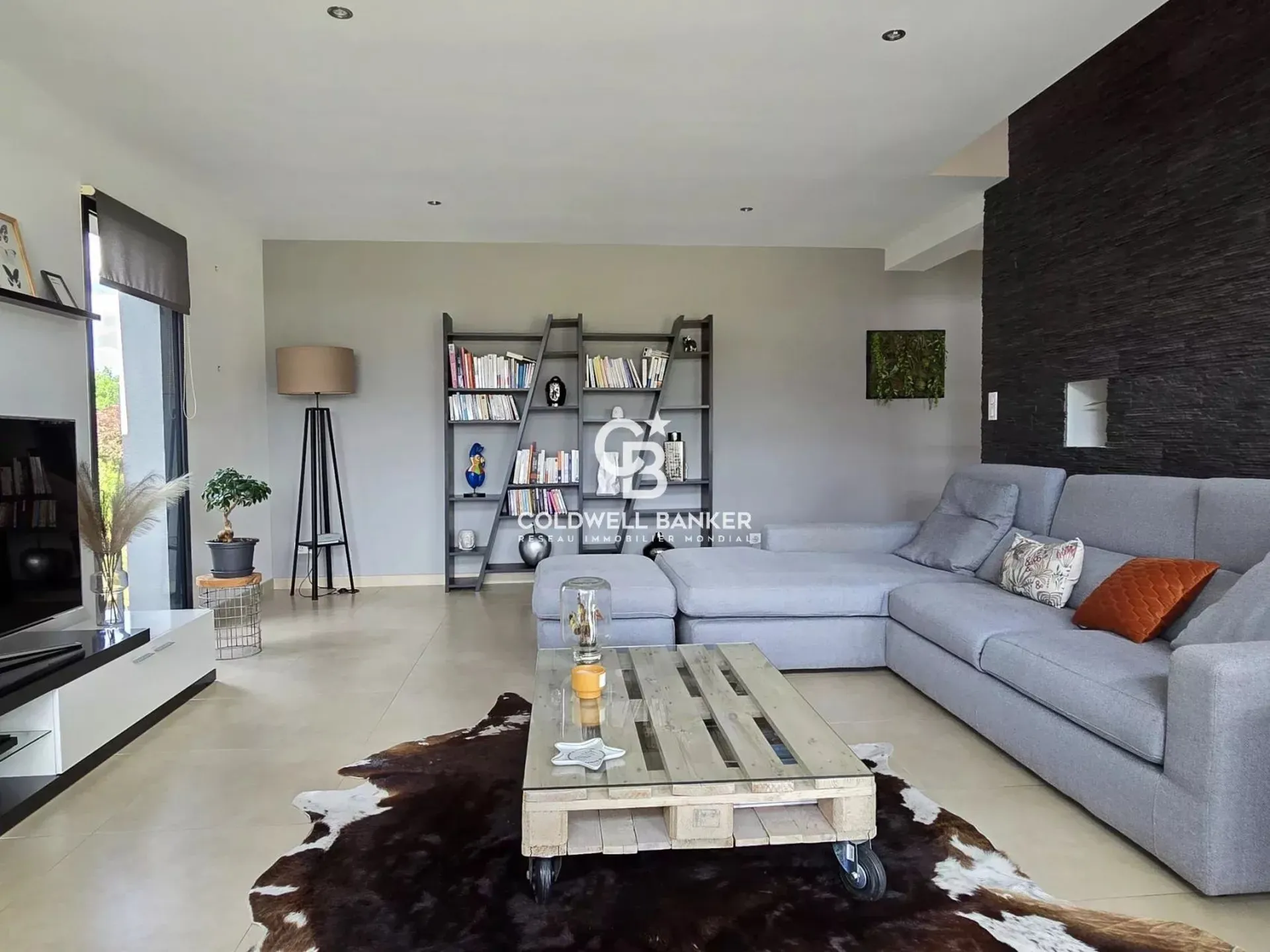 Coldwell Banker Val Property annonce immobliere sarthe et le mans