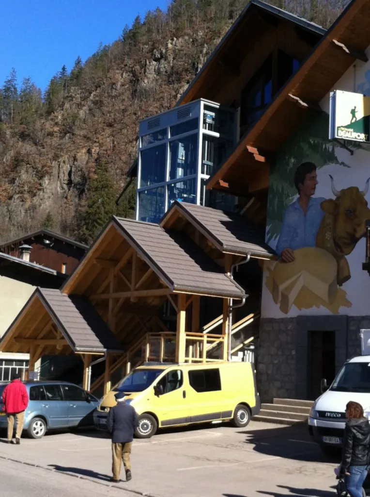 Tuiles GERARD CORONA dans le Beaufortin