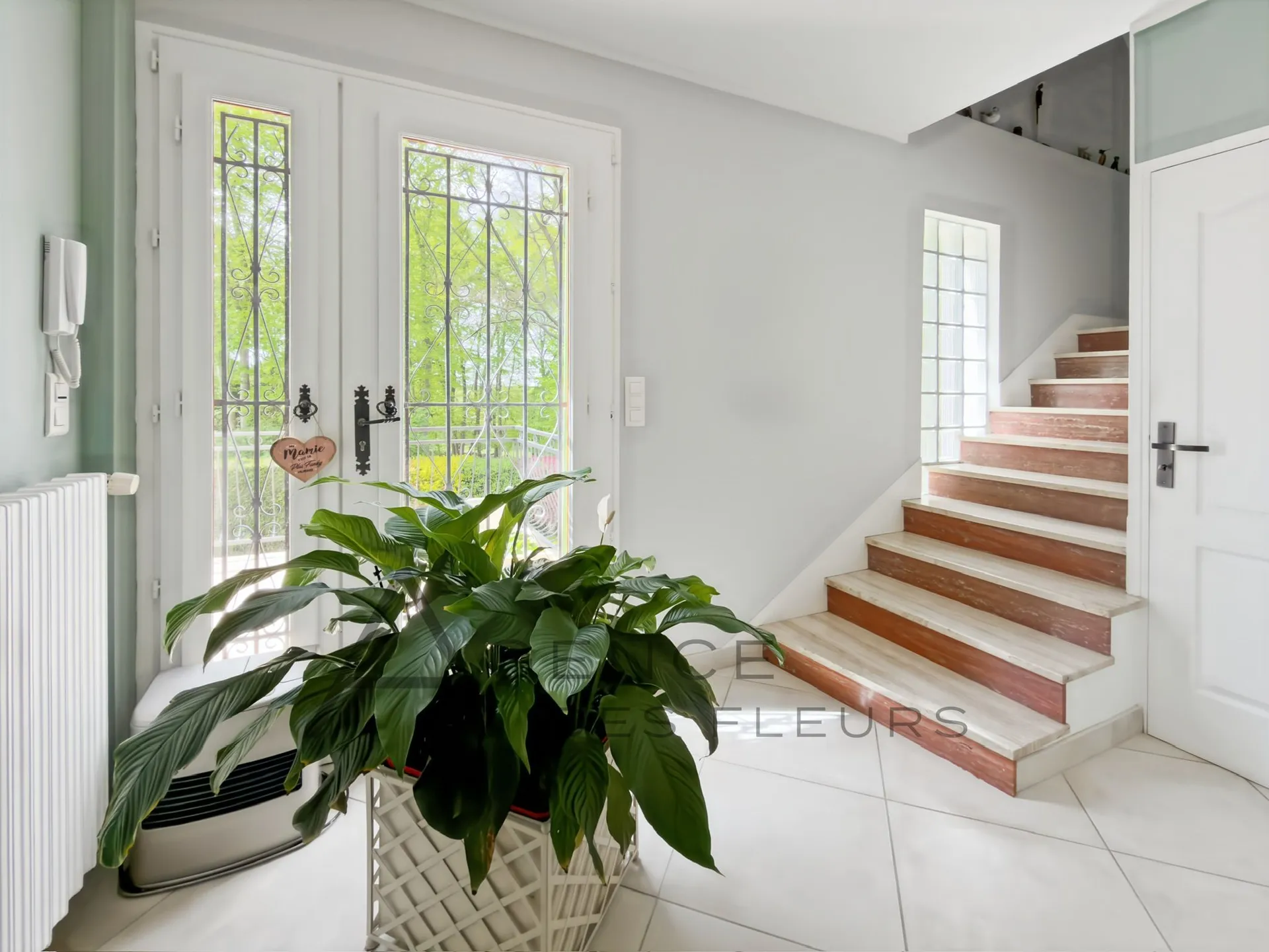 A vendre, propriété de charme de 202 m² édifiée sur un terrain de 3952 m² sur la commune de FRENEUSE 76410
