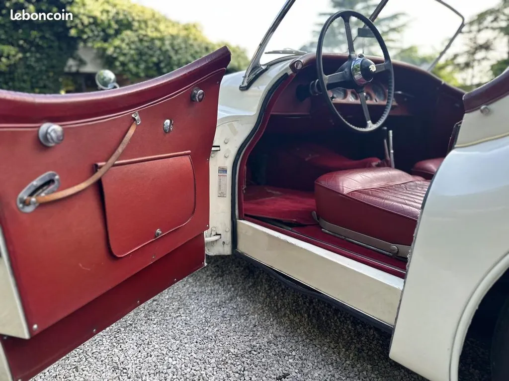 VENTE JAGUAR XK 120 OTS LHD/ÉTAT EXCEPTIONNEL/HISTORIQUE COMPLET/MATCHING NUMBER/29850km