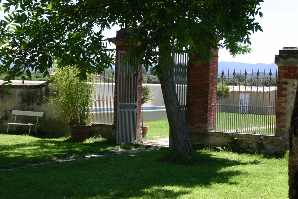 Agréable maison bourgeoise du 19ème siècle au milieu des vignes du Ventoux