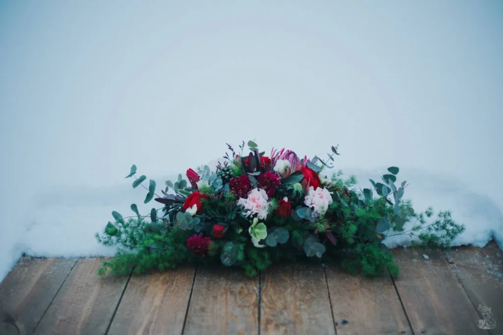 Décoration florale pour mariage à la neige en Gironde