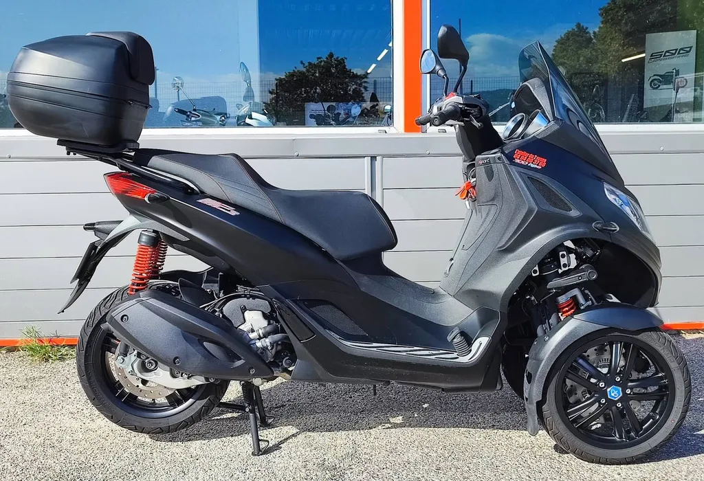 SCOOTER 3 ROUES OCCASION PIAGGIO HPE LA SEYNE SUR MER