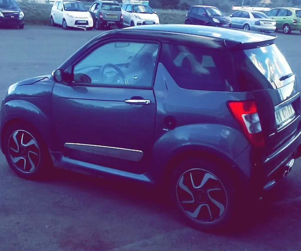 Voiture sans permis Marseille JS50 Elegance DCI