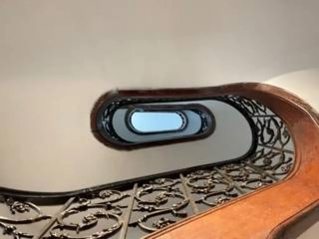 sans ascenseur