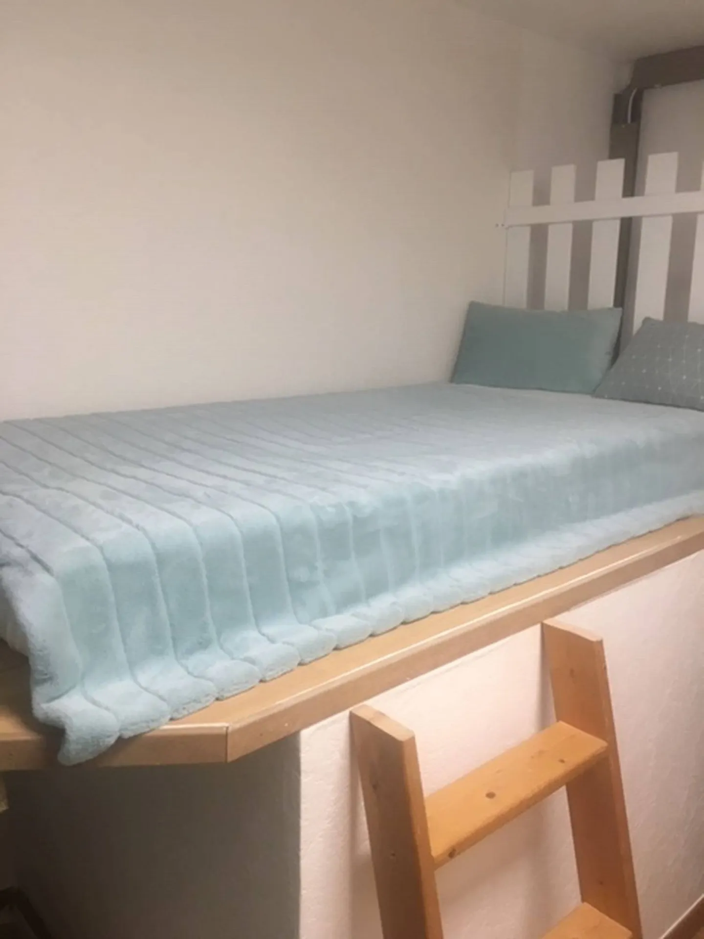   Vente appartement centre ville Carnoux en Provence avec garage 