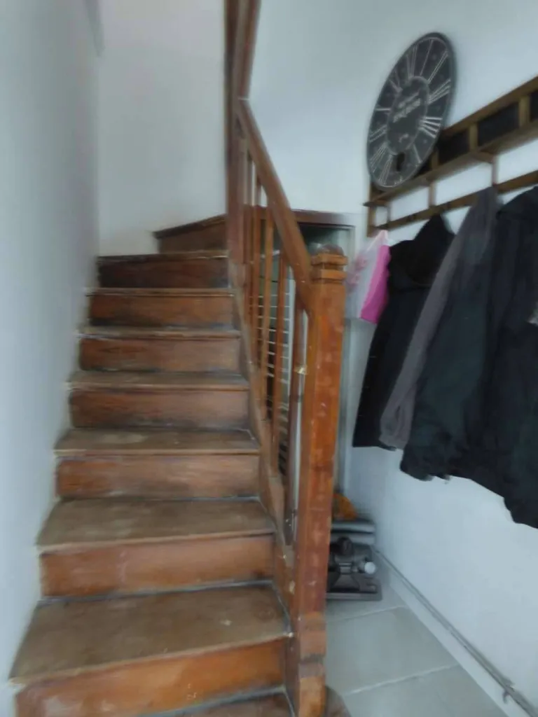 A acheter charmante maison rénovée avec goût de 75m² sur un terrain de 250m² avec terrasse et garage sur la commune de SAINT PIERRE LES ELBEUF 76320