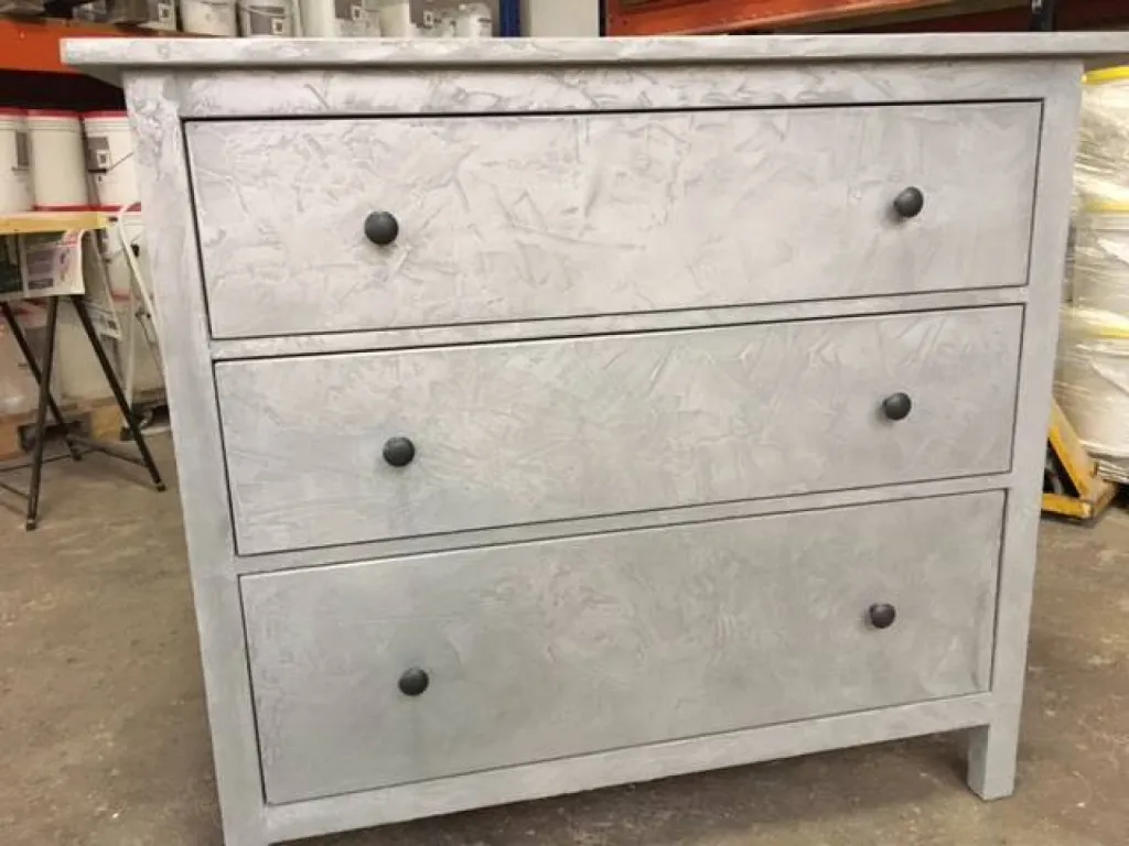 COMMODE RELOOKEE EN METALDECO ALUMINIUM