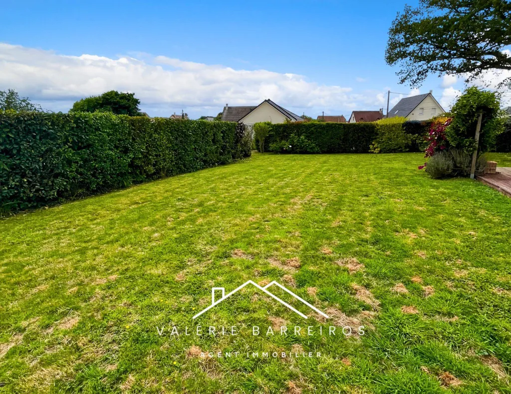 A saisir maison de 100 m² édifiée sur un terrain de 950 m² sur la commune de LA LONDE