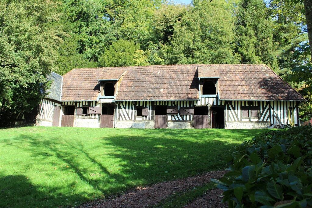 A acheter demeure de caractère avec dépendance proche Cormeilles 27260