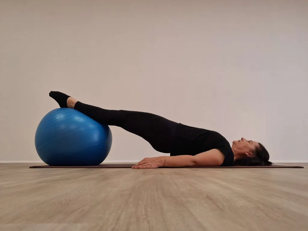 Bienfaits du Pilates pour améliorer la souplesse réduire le stress et favoriser un bien-être global physique et mental durablement proche Mérignac