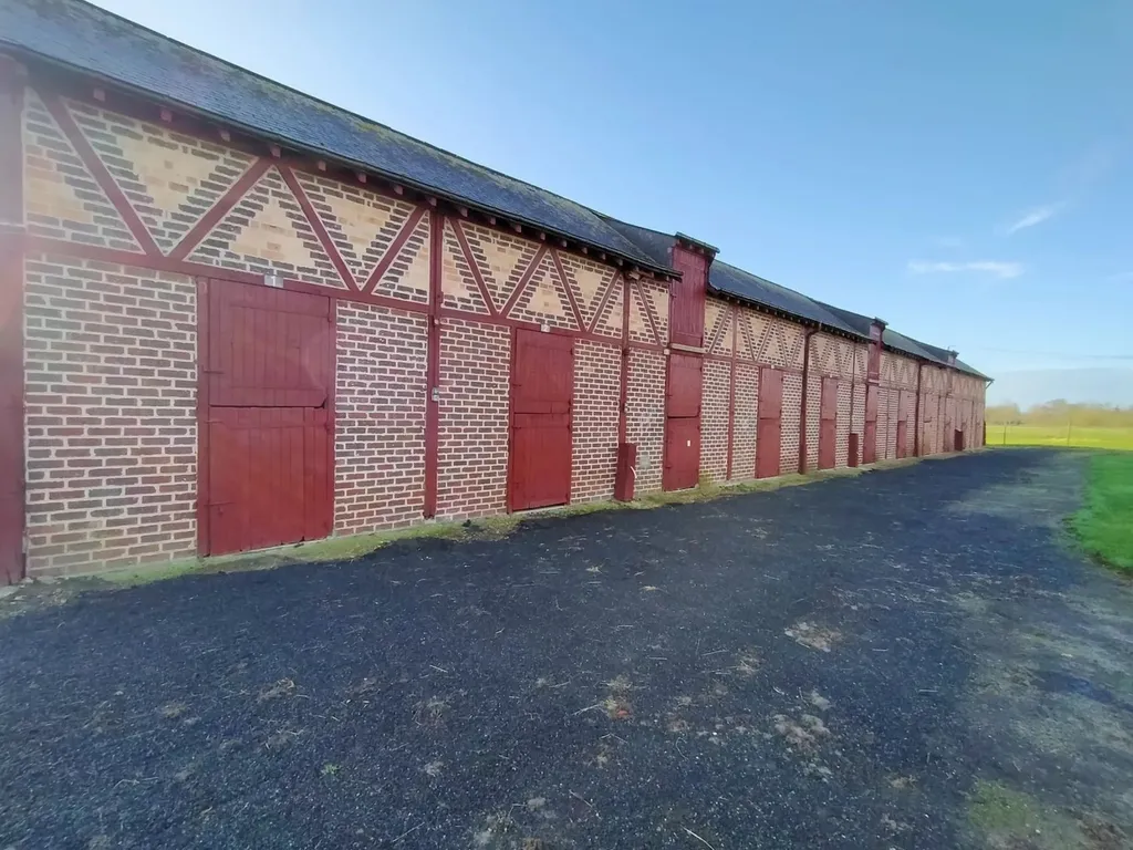 demeure au calme en campagne en sarthe avec beaucoup de potentiel à vendre