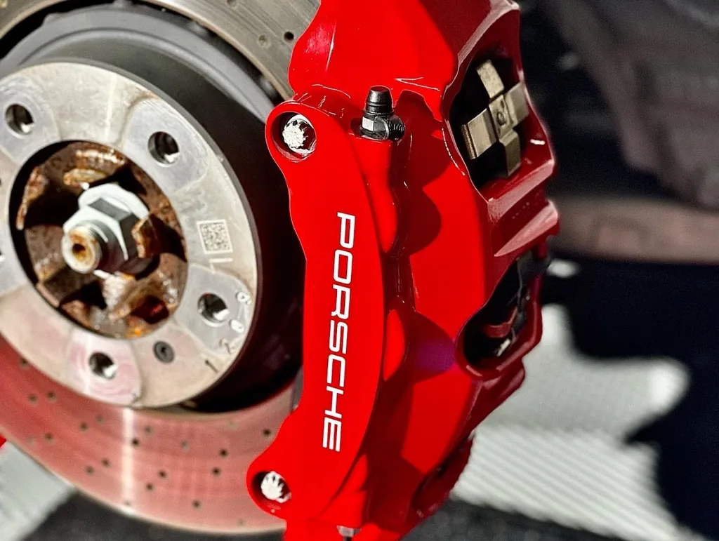 Protection carrosserie Porsche 992 4S cabriolet traitement céramique à Tassin la Demi Lune