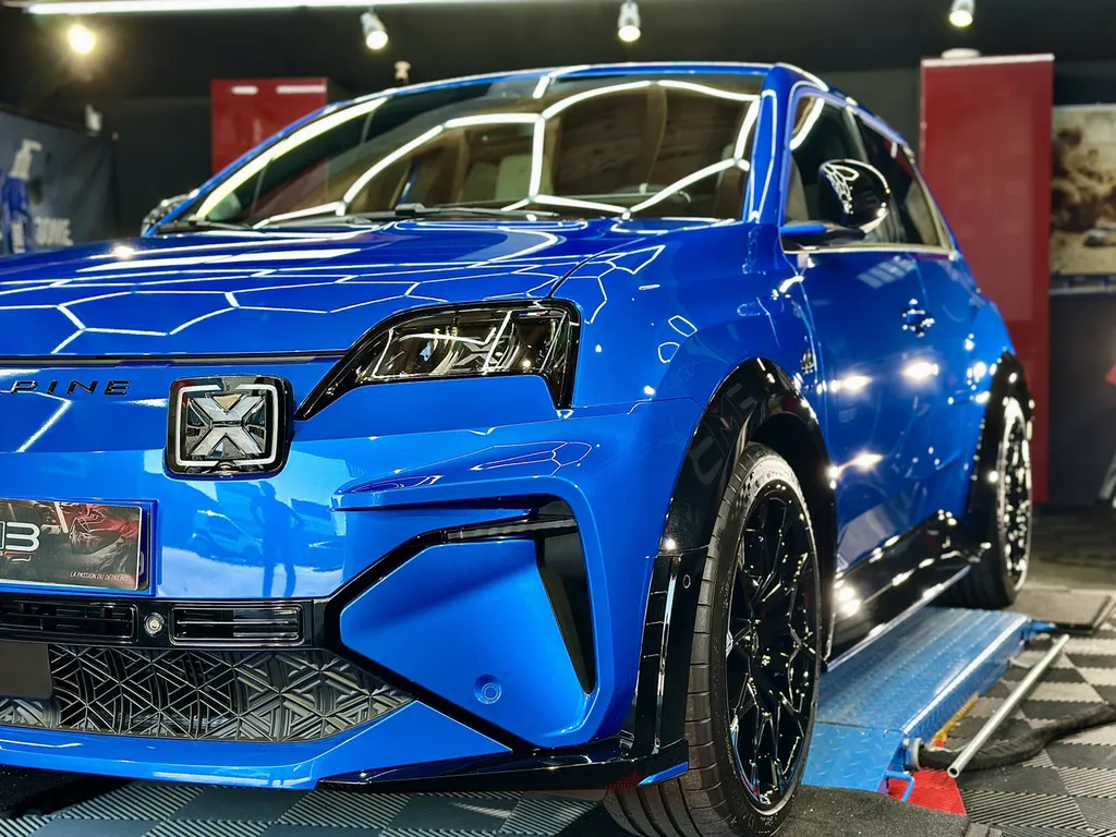 centre de soins esthétiques automobile lyon spacialiste Alpine A290 proche Dardilly 