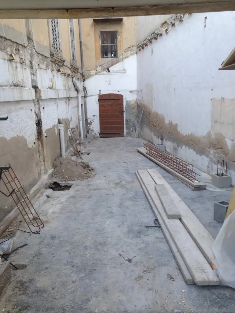 Rénovation d'un local commercial Salon de Pce - après démolition de l'existant