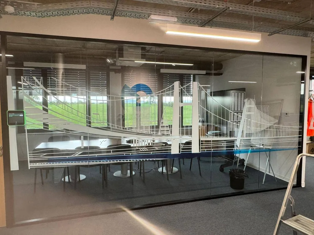 vitrophanie-decorative-socotec