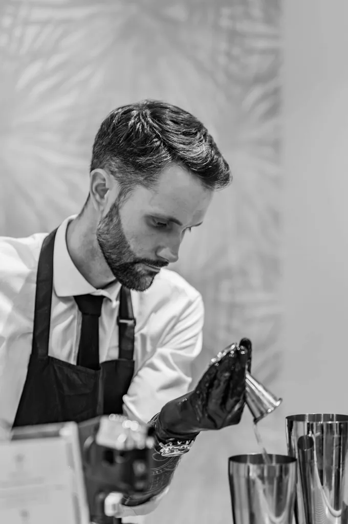 Service de barman à domicile pour le dry january à Lyon