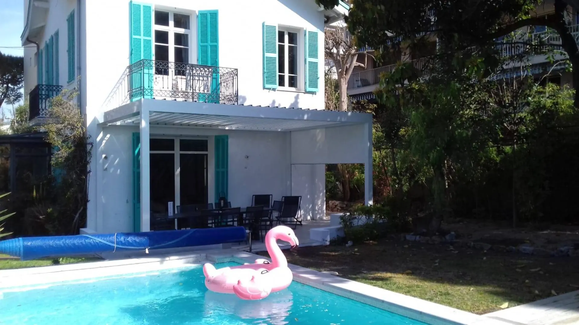 Pergolas adossées à Cannes