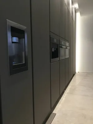 colonne avec électroménager intégrée