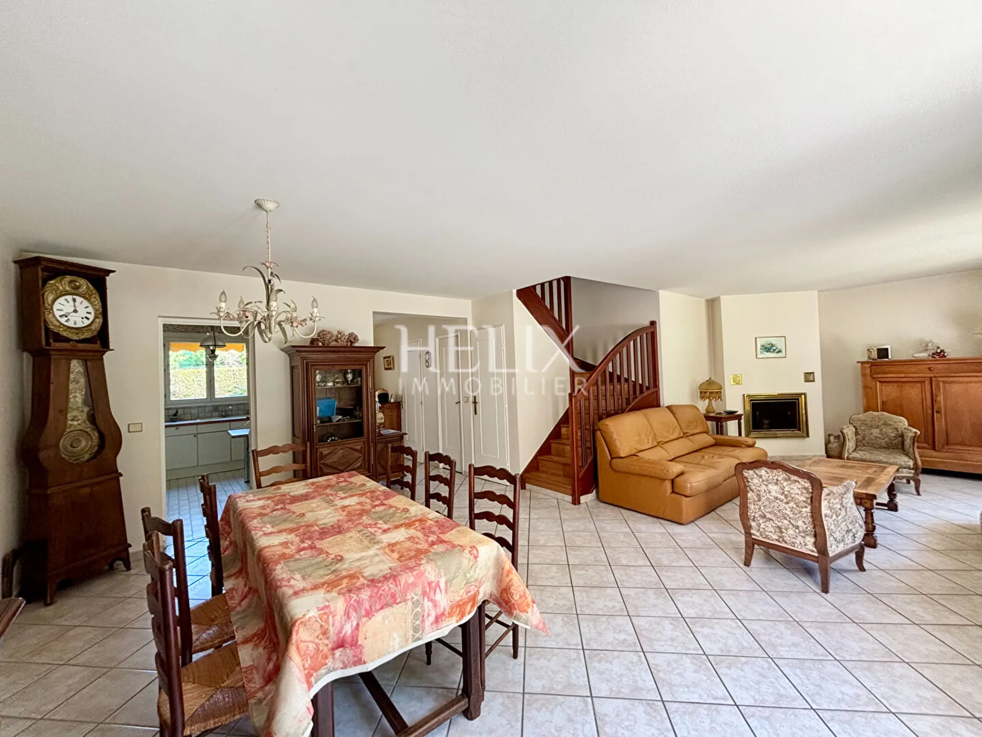 Maison proche lycée international, lisière de foret Saint Germain En Laye 145 m2.