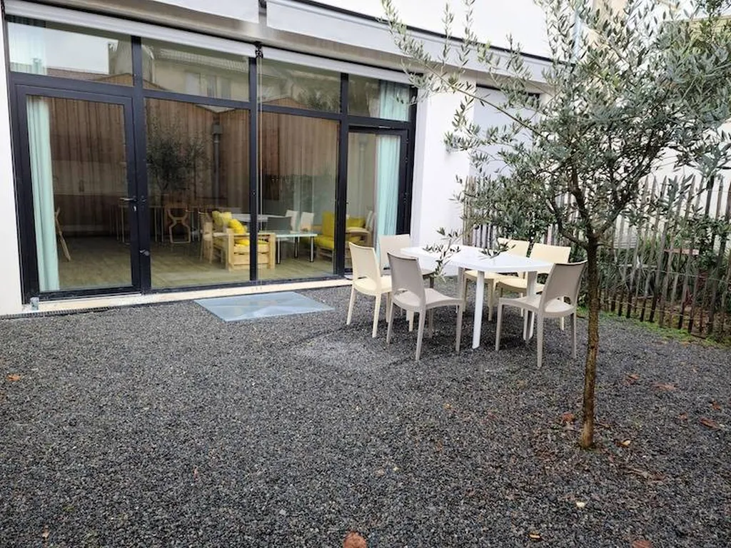 Résidence en coliving Bordeaux avec jardin