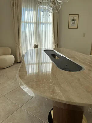 Préserver votre mobilier existant avec la pose de films transparents PPF fabriqués dans notre atelier dans notre de Fleurier près de Neuchâtel