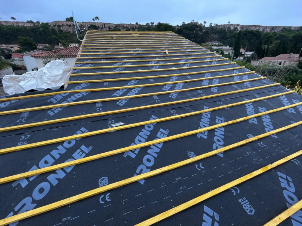 Changement d’une toiture de maison sur Martigues