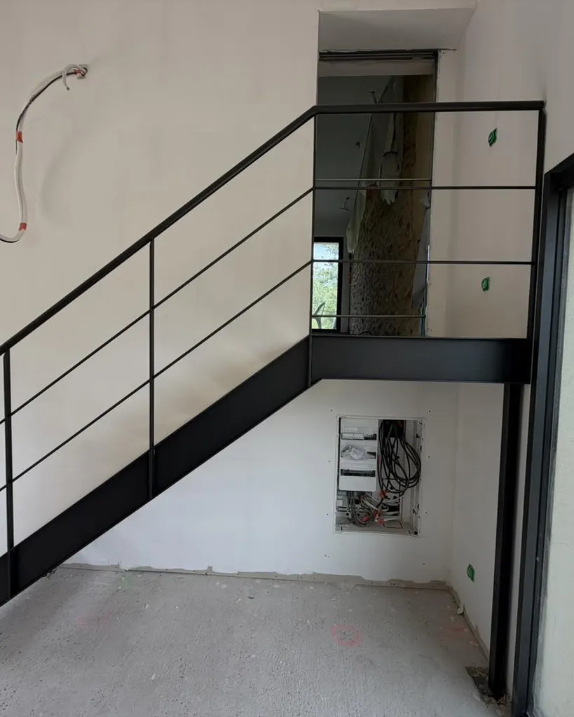 Création d'un escalier en métal et Bois Sur-Mesure près de Ventabren