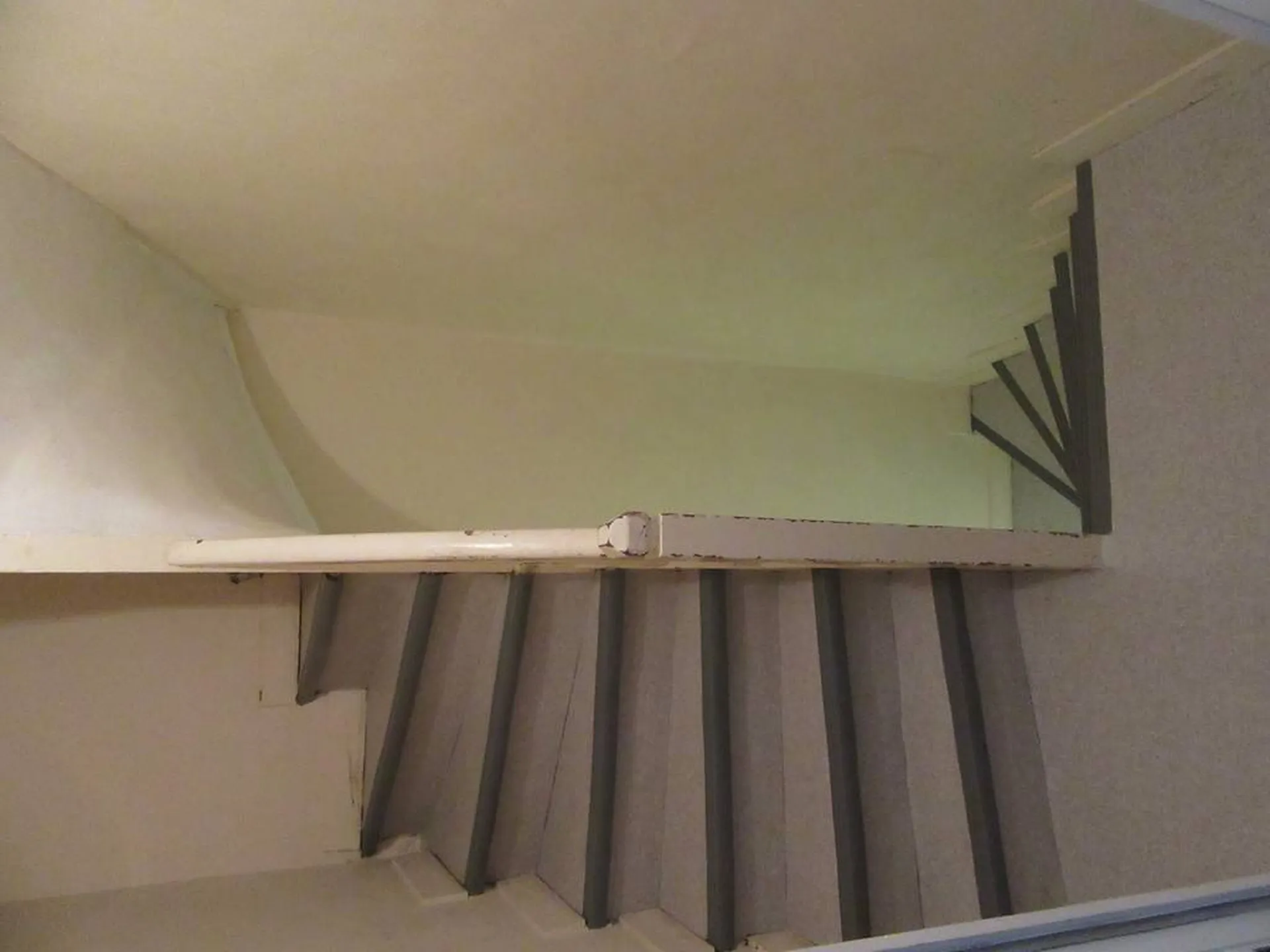 A vendre T1 au 2ème étage