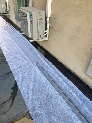 Mise en place de bandes pare gravier à Nice