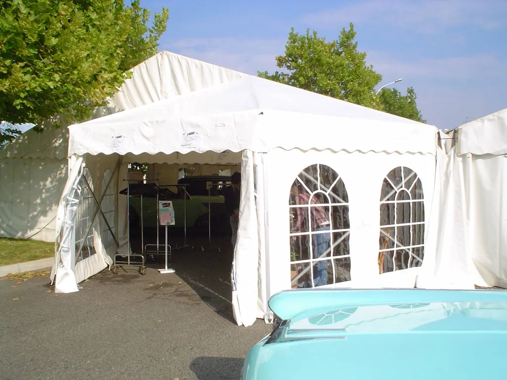 Exposition voiture anciennes du musée Malartre.