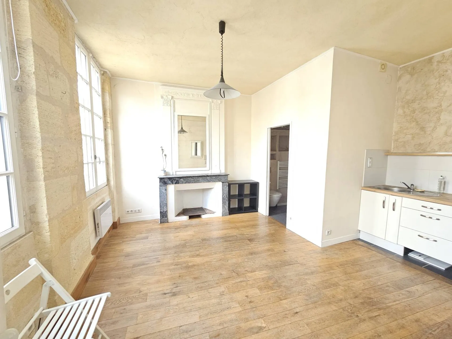 Achat appartement pour pied à terre sur Bordeaux dans immeuble en pierre