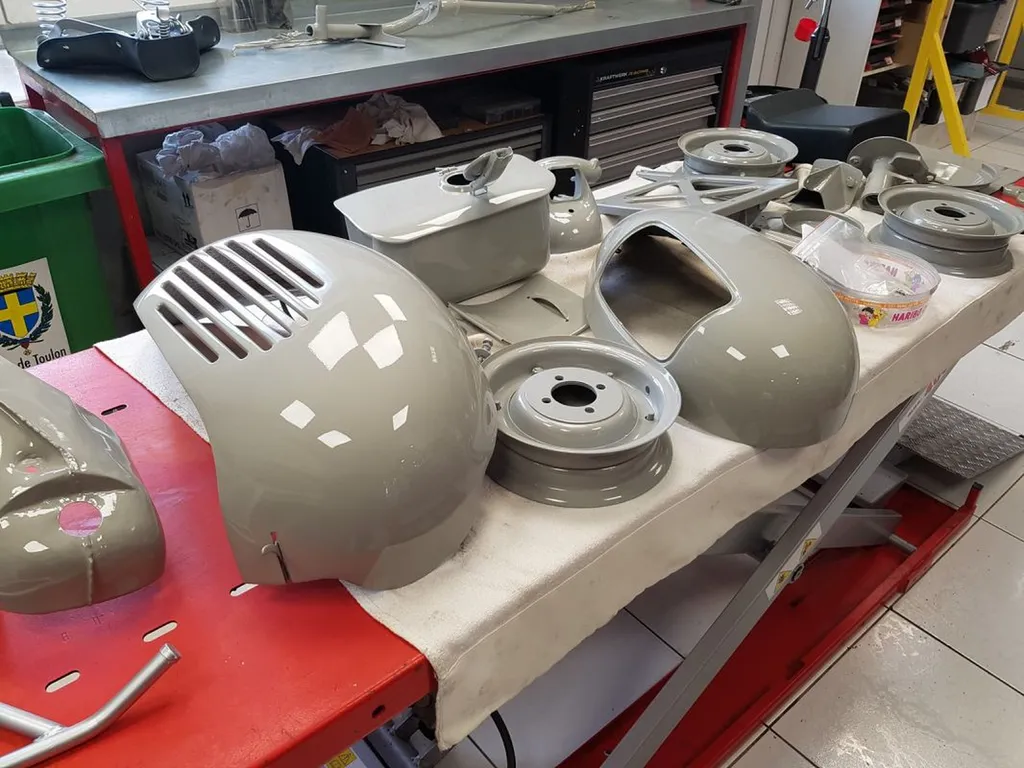 RESTAURATION VESPA ACMA 1954 125cc