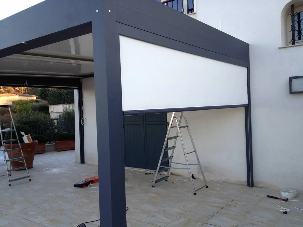 Fabricant de pergola bioclimatique Saint Tropez Var