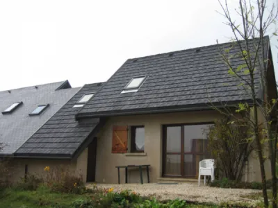 Recherche des ardoises légères pour une toiture dans la région Bretagne