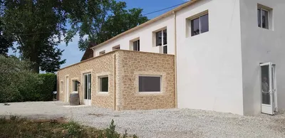 Mur en pierre dans le Var