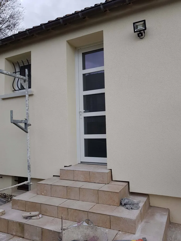 Faire isoler la façade d'une maison individuelle pour économie d'énergie à Paris en Île-de-France 75