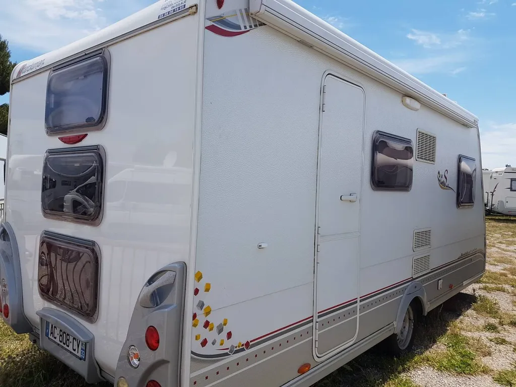 caravane sterckeman 496pe a lancon de provence 13680